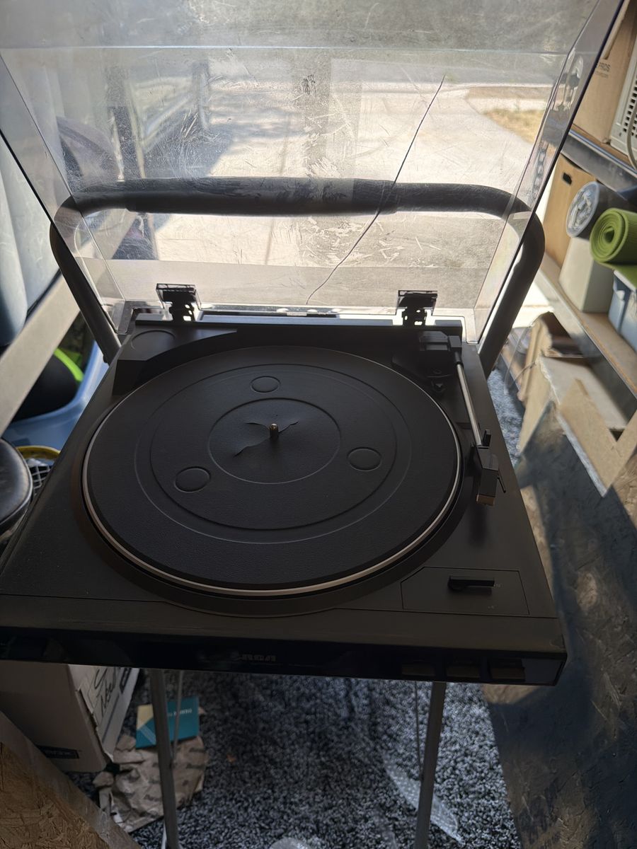 RCA lab -1200 fully automatic turntable