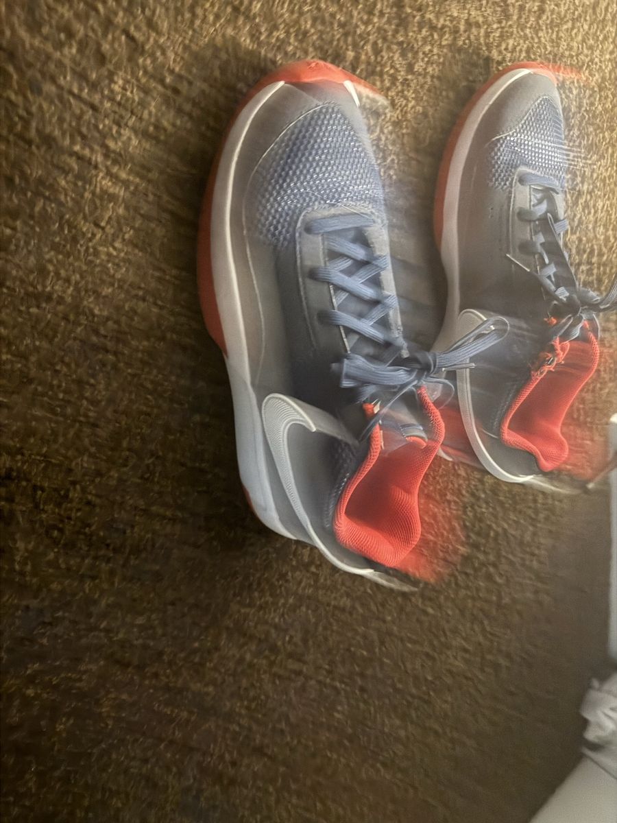 Good but a little worn ja size 12