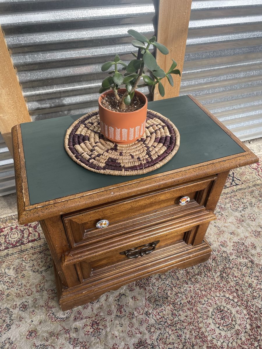 Cute side table/dresser