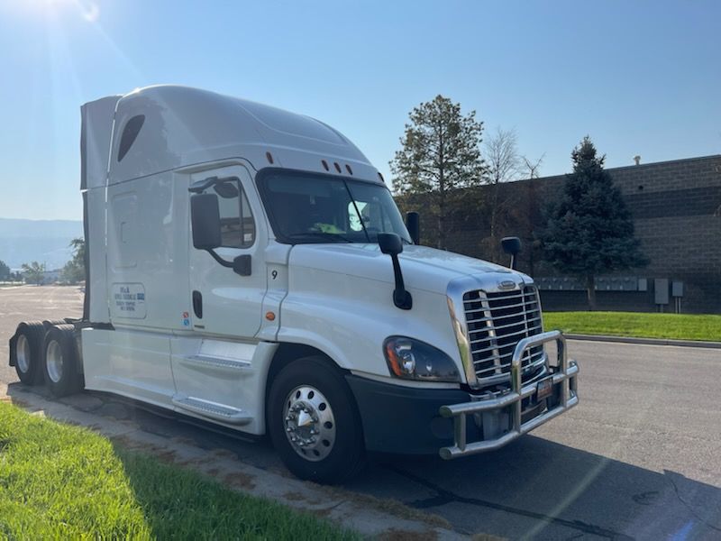 2016 Freightliner Cascadia 