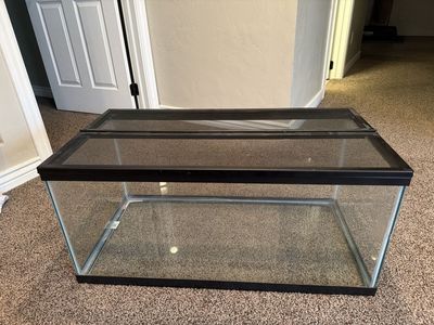 40 Gallon Tank with Lid