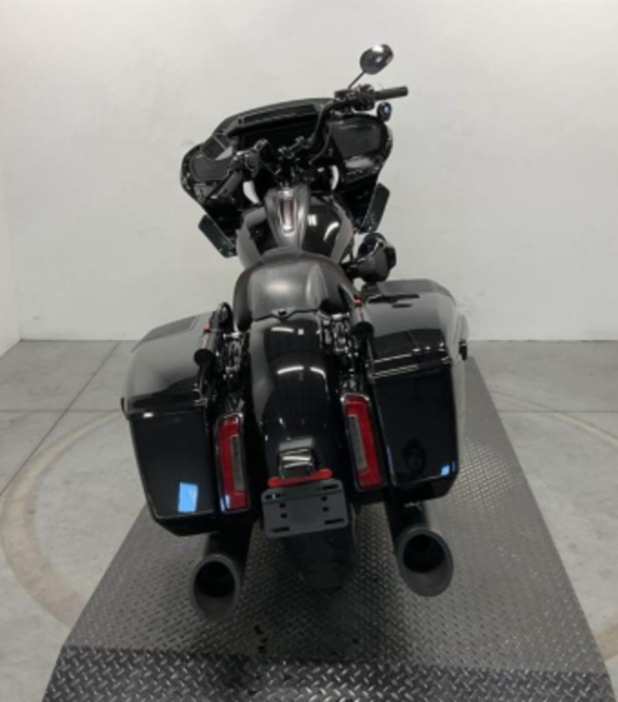 Main image 5