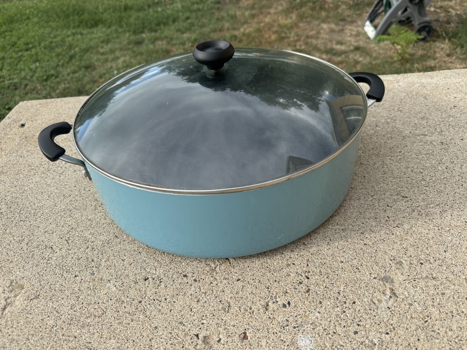 Farberware Easy Ckean 14 Inch Width Family Size