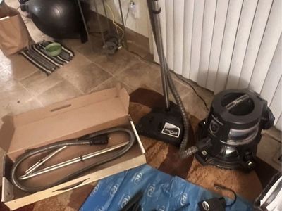 Rainbow E-series Vacuum With Extras