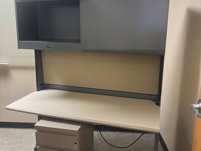 Free Cubicle Desks – Pickup Only