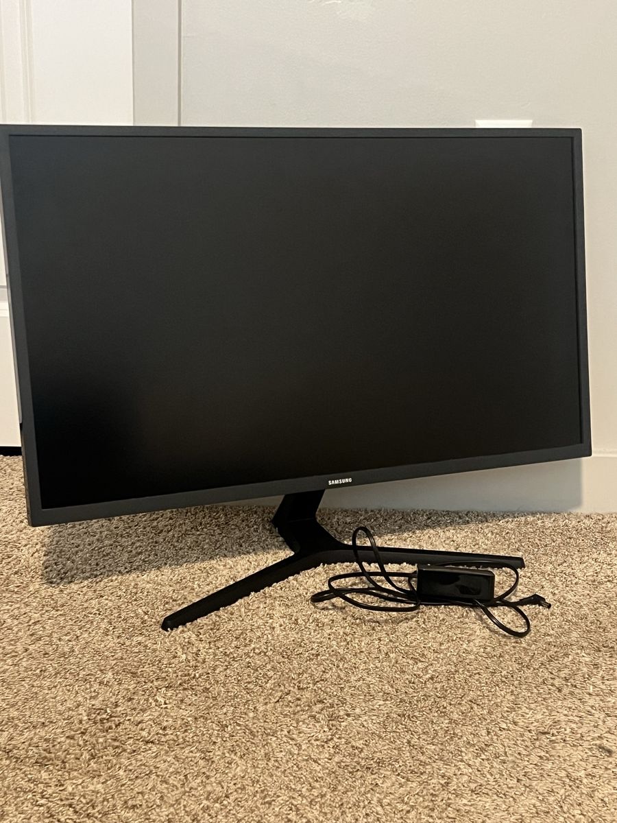 Samsung 31.5 inch 4K Ultra HD Monitor 