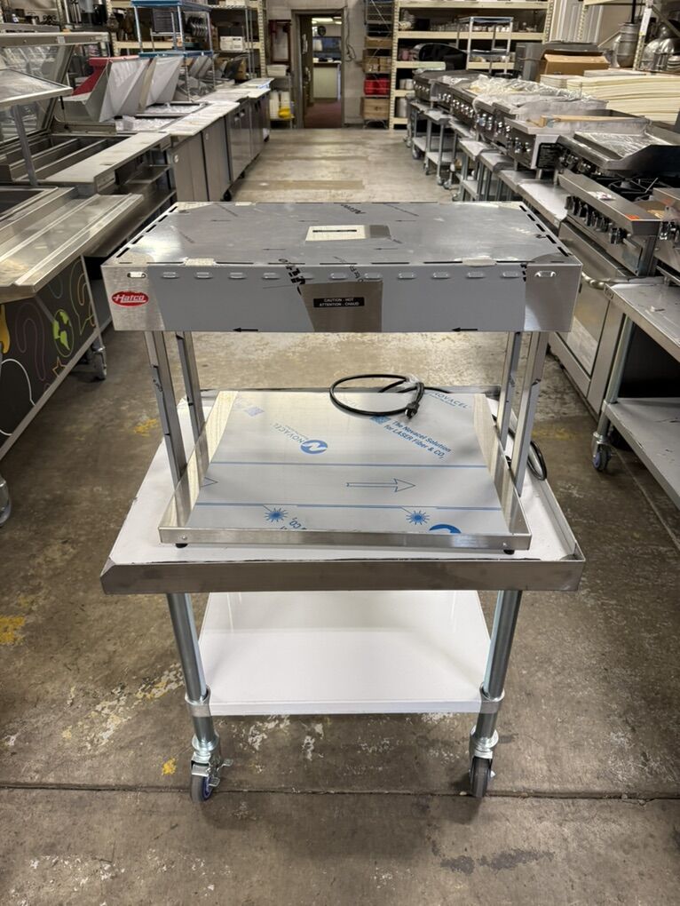 New Hatco Food Warmer 115 Volts model #24-7 counter top retail price $1350