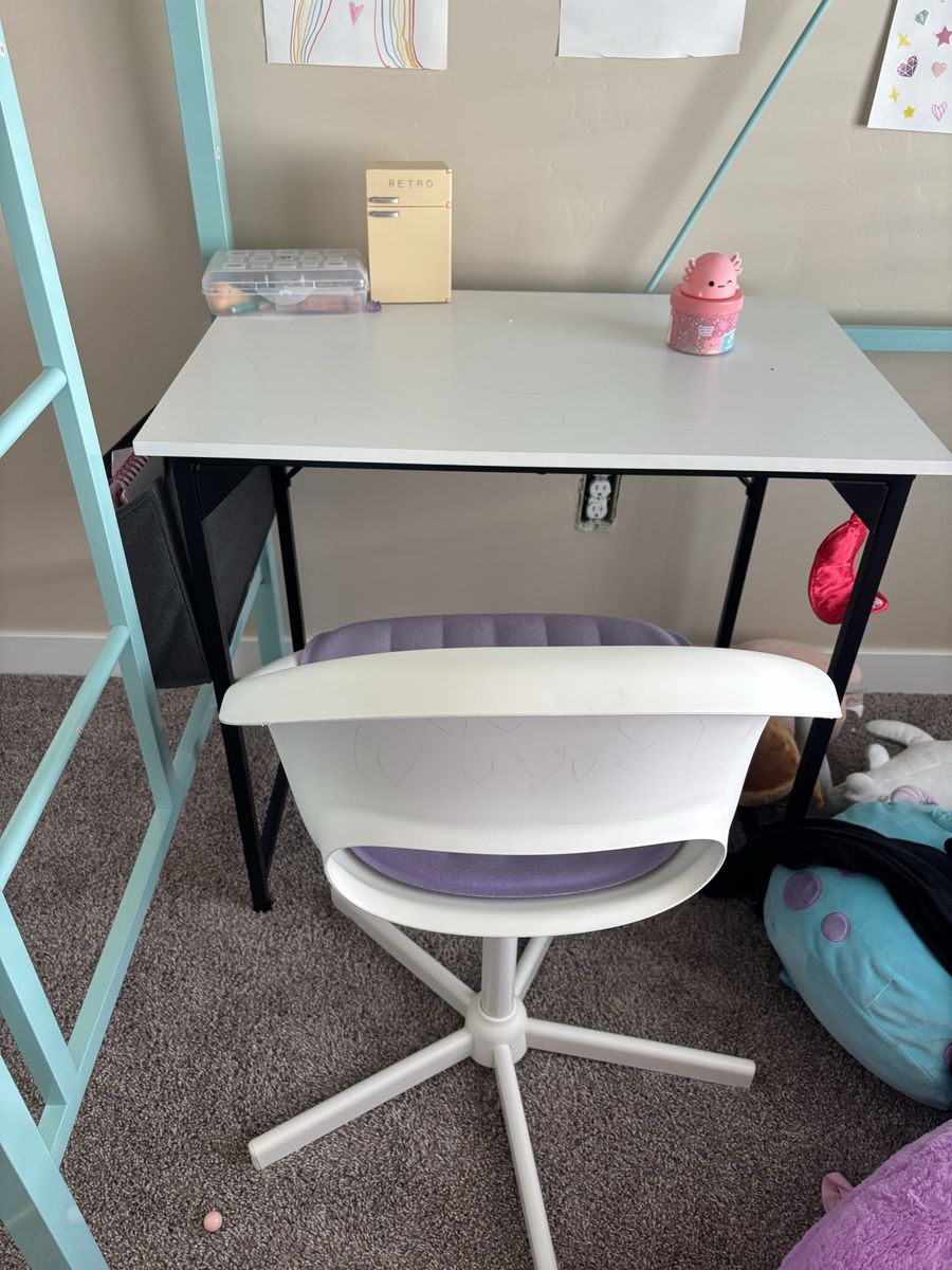 White Kids Desk with Storage Pocket and Swivel Chair