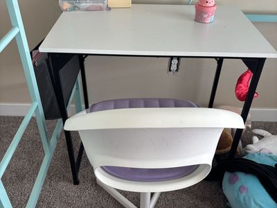 White Kids Desk with Storage Pocket and Swivel Chair
