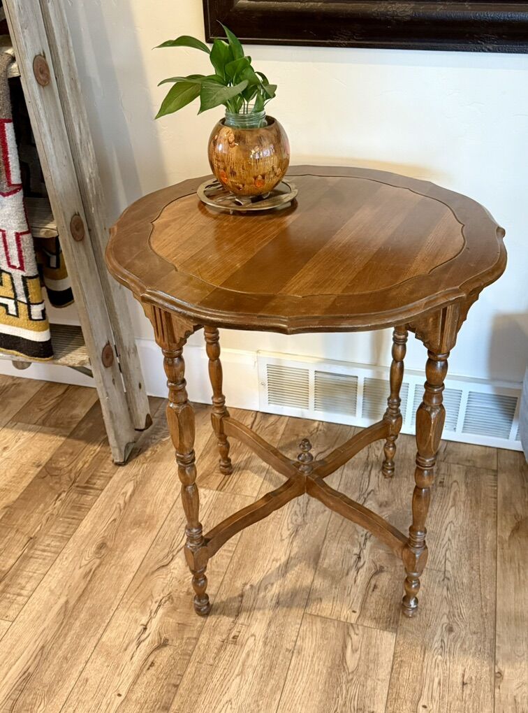 Vintage Scalloped Side Table