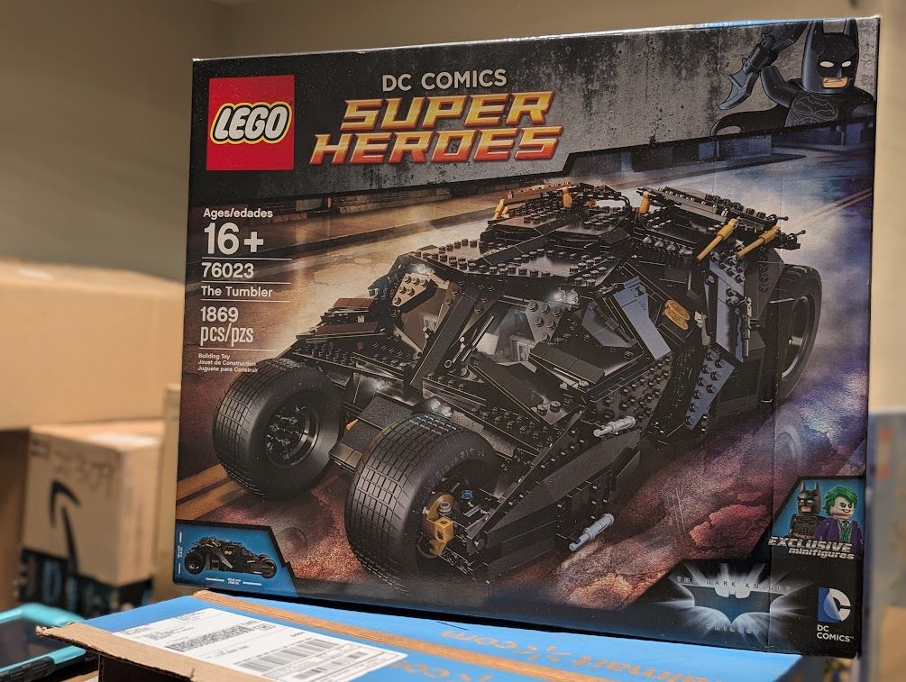 NEW LEGO DC Comics Super Heroes: The Tumbler (76023)