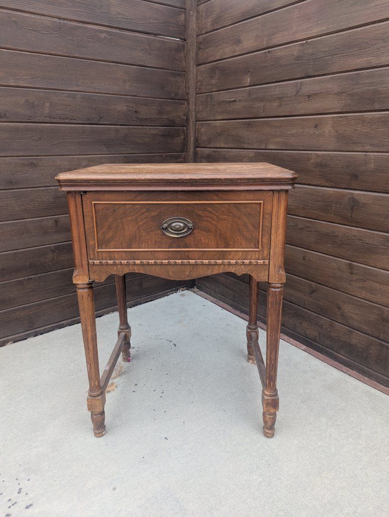 vintage wooden sewing machine cabinet