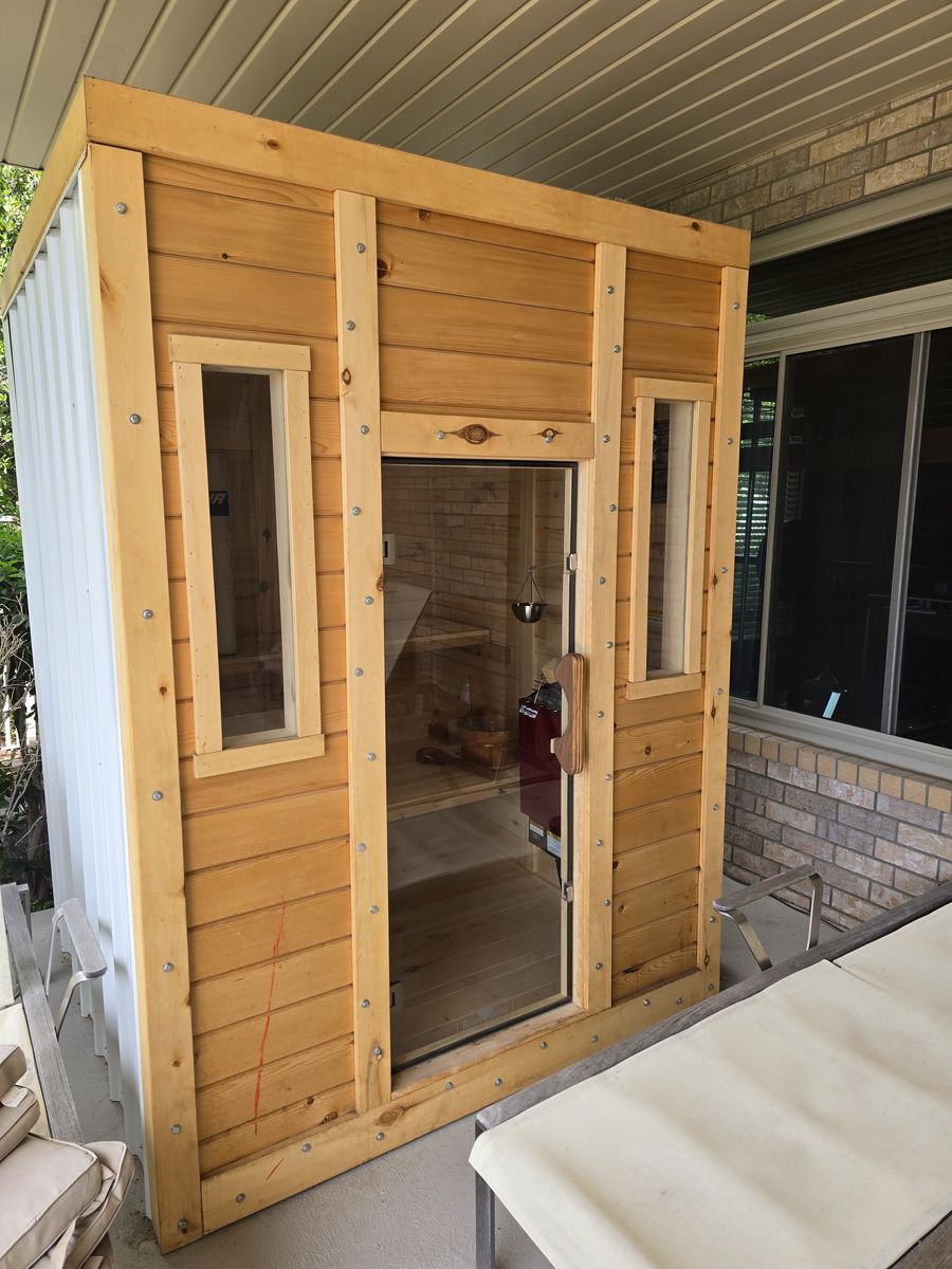 BRAND NEW Outdoor Cabin Sauna - Never Used - Finlandia Heater Included