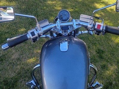 Suzuki VS 800 2009 Boulevard Motorcycle with Saddlebags