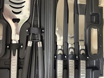 Picnic Time 5-Piece BBQ Tool Set - Never Used, with Carrying Case