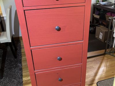 IKEA Tall, 5-drawer dresser, almost new!