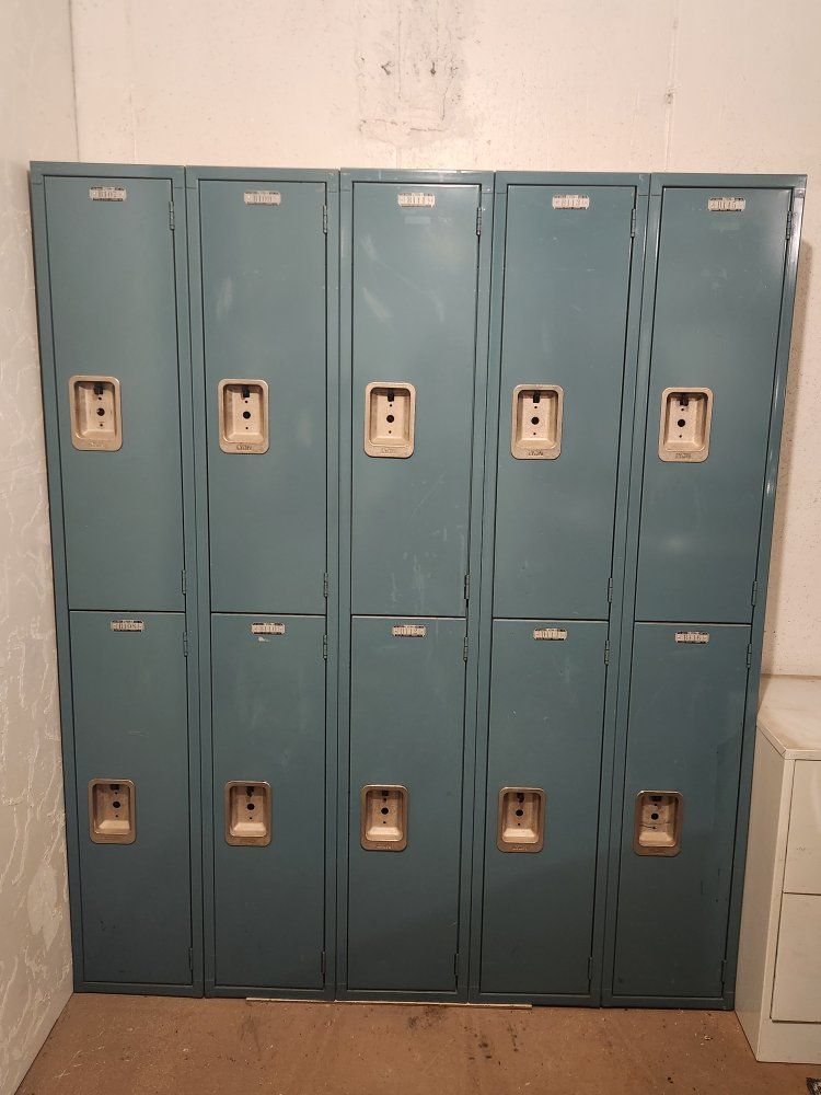 Metal Lockers - 10-Unit Double Tier Blue