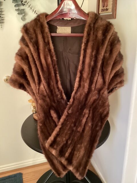 Woman's Vintage Genuine Brown Mink Fur Cape