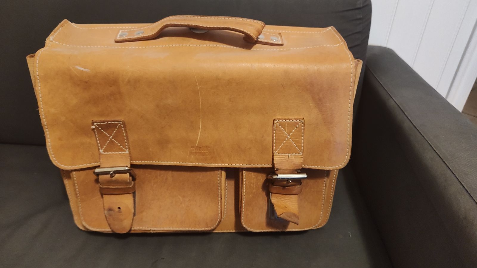 Sturdy Leather Satchel / Backpack