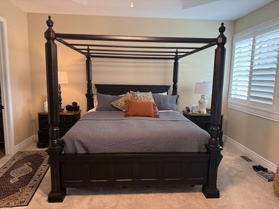 Solid Pine King Poster Bed Frame – Removable Canopy Design
