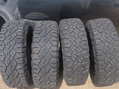 4 almost new 265/70R17 Goodyear Wrangler duratrac RT 13/32 tread 92% 2024 date code
