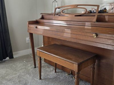 FREE ANTIQUE console piano