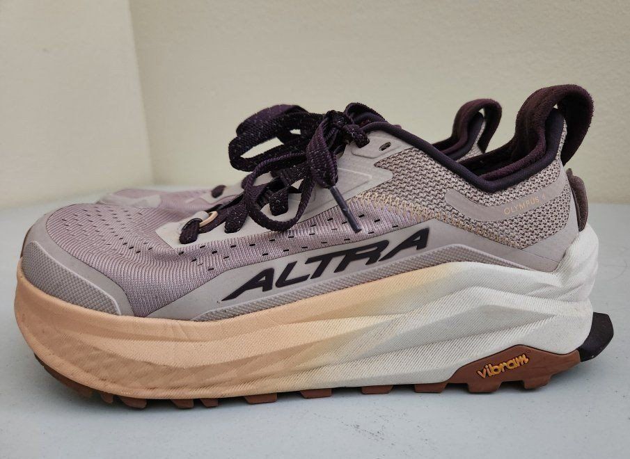 Altra Women's Olympus 6 Trail Shoes, Size 8, Like New