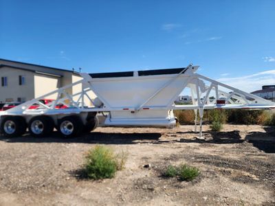 Belly dump 3 axle trailer