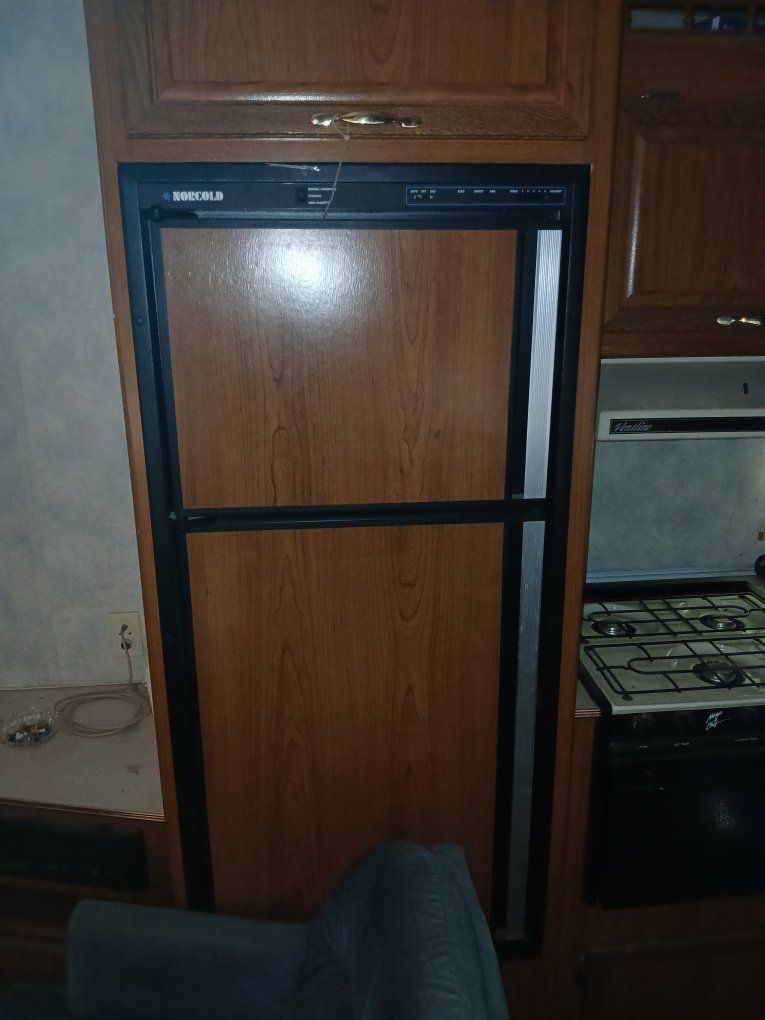 Main image 10