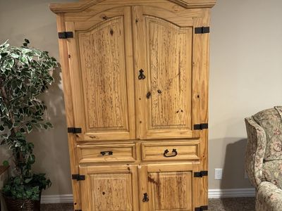 Armoire (Rustic Pine)