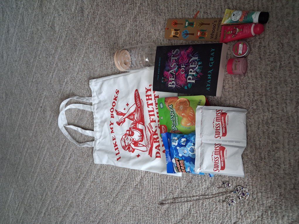 Super cute book bundle with lots of goodies!