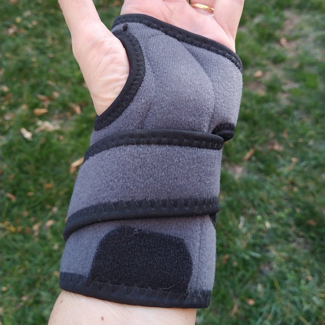 Left Hand Carpal Tunnel Wrist Brace
