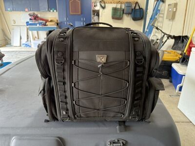 Kuryakyn Momentum Road Warrior