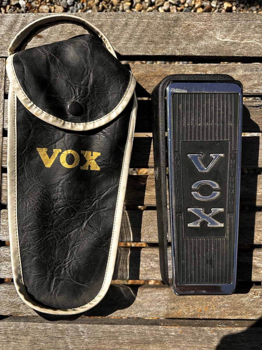 VOX V847 Wah-Wah Guitar Pedal with Original Carry Case