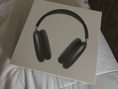 AirPods Max $250