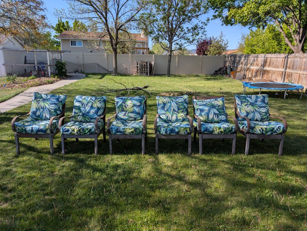 (6) Heavy Duty Patio Chairs with Cushions