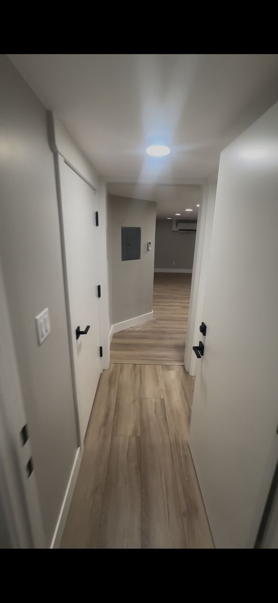 Prime Commercial Space in Heart of Holladay