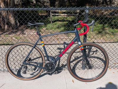 2022 Trek Checkpoint ALR 5 w/ Accessories