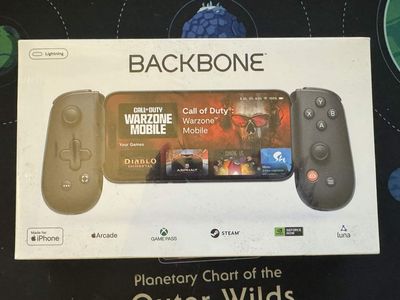 Backbone Controller for iPhone (Lightning) + Carrying Case