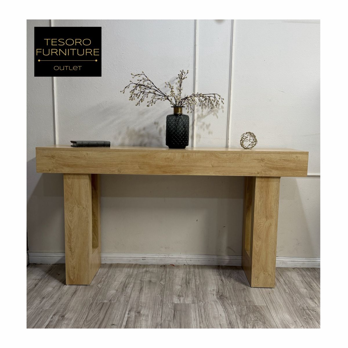 MODERN OAK DESIGN ENTRY TABLE
