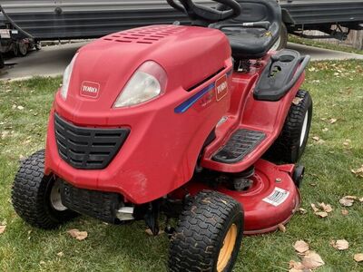 Toro LX420 RiDing Lawnmower