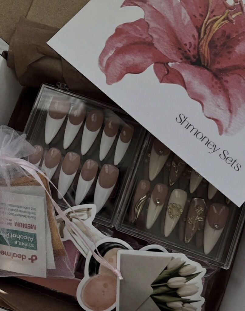 Custom Press On Nail Sets