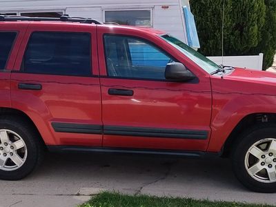 2005 JEEP GRAND CHEROKEE Laredo