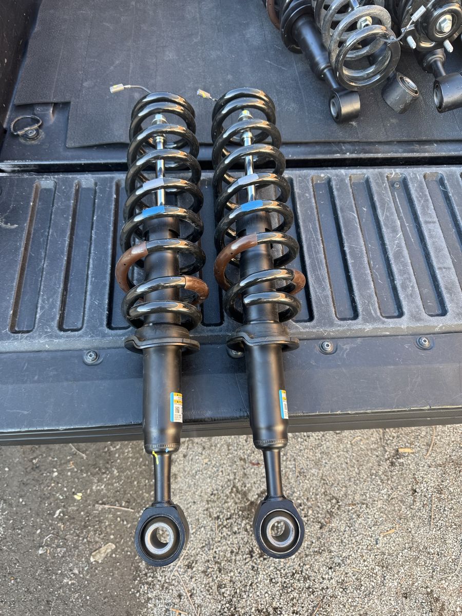 2024-2025 Genuine OEM Lexus GX-550 Overtrail Front Strut / Shock Absorber Set 48510-60610