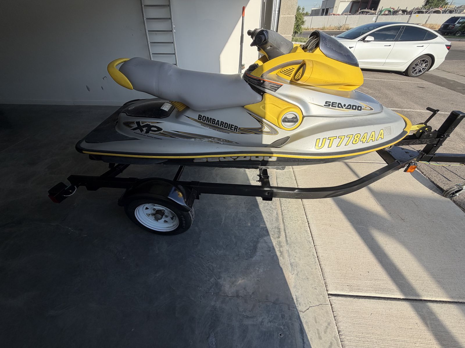 2001 Seadoo XP 951cc with a single place trailer.