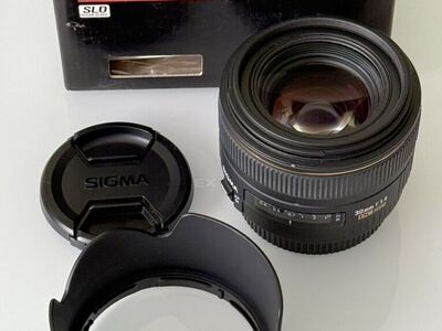Sigma 30mm F1.4 Lens For Canon Crop Sensor Cameras