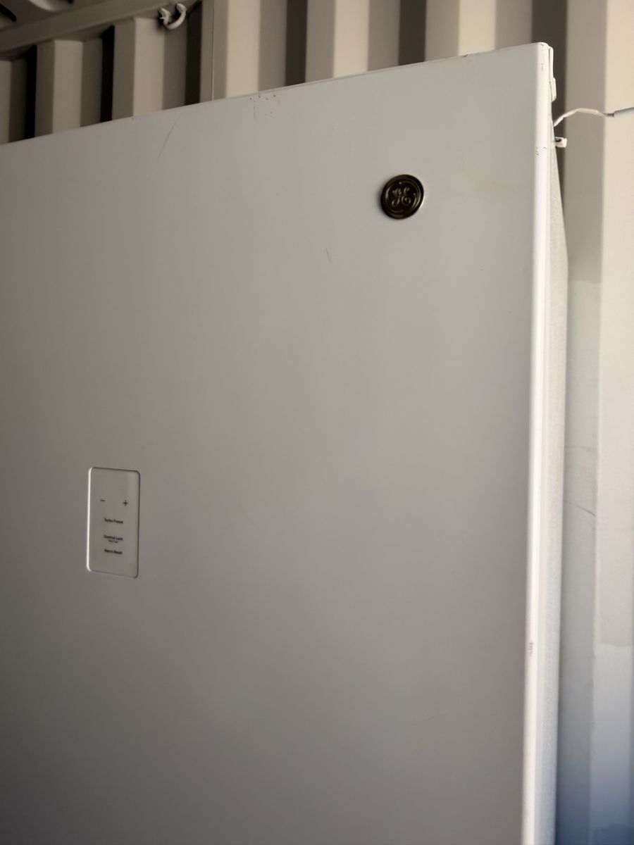 Main image 4