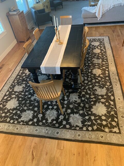 Pottery Barn Rug, Wool 9 X 12. Well made rug in good condition.