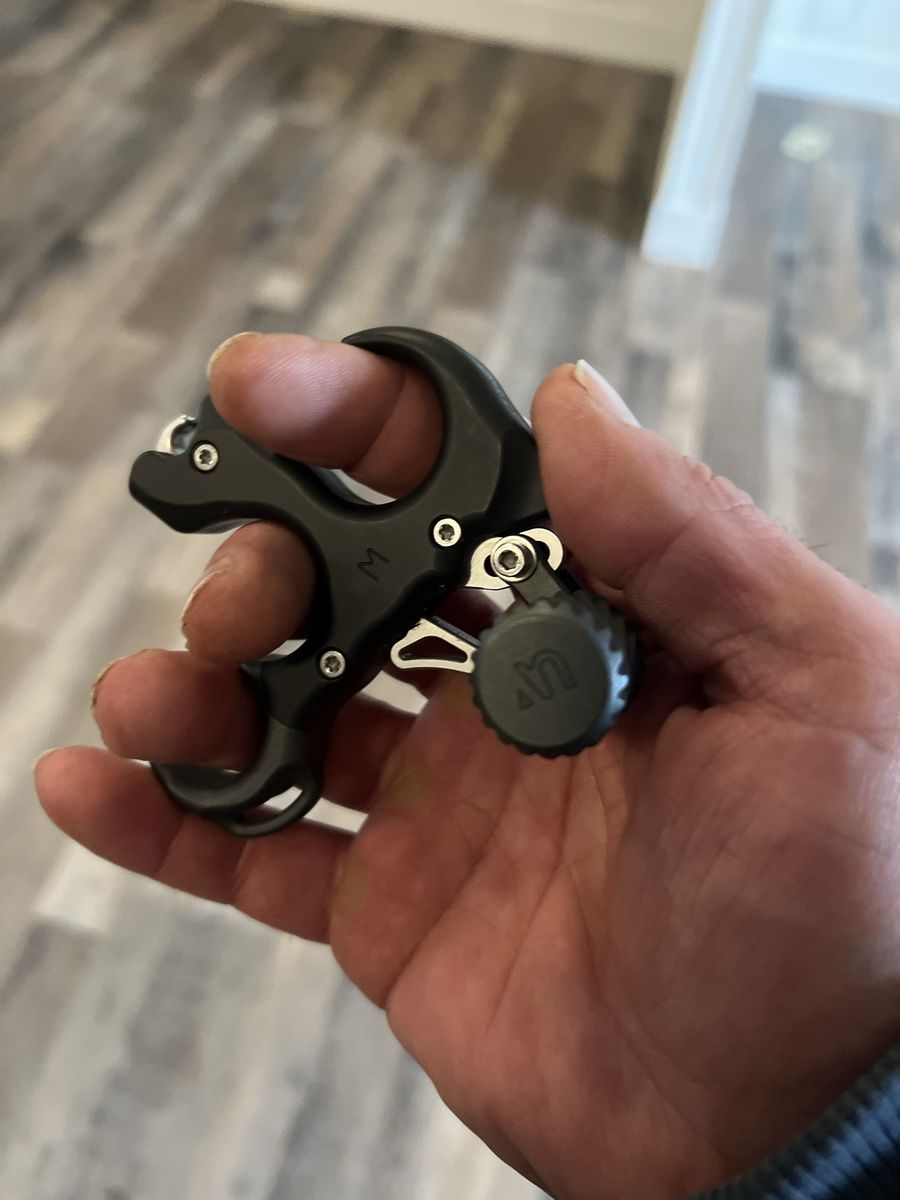 Ultraview UV Button Thumb Release