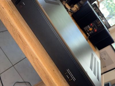 Adcom GFA 535 Amplifier Stereo 2 Channel